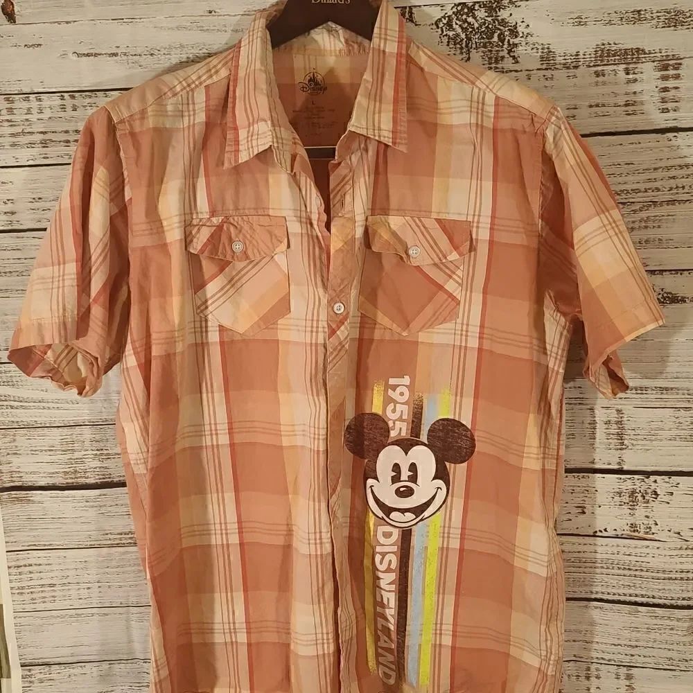 230 - Disneyland Men’s button top 1955 - size L